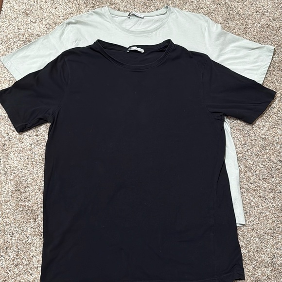 Lot of Two Zara T-Shirts - Picture 1 of 5
